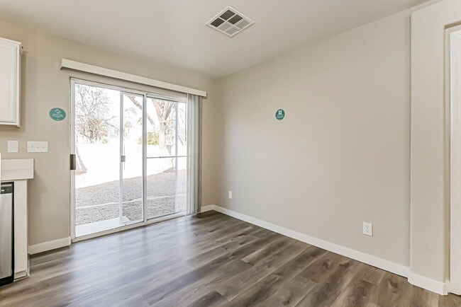 Building Photo - 5954 Sleepy Fawn Dr