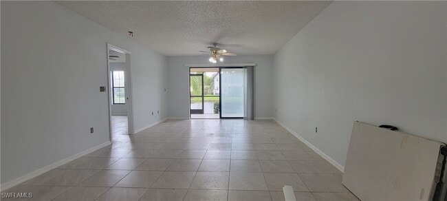 Foto del edificio - 5233 Treetops Dr