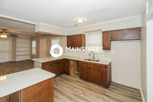 Building Photo - 3 Bedroom Pet-Friendly Home in Memphis, TN...