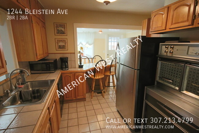 Building Photo - 1244 Bleistein Ave