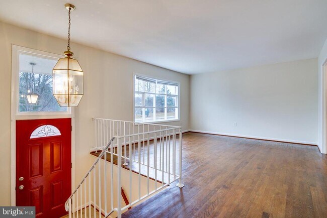 Building Photo - 13636 Greenwood Dr