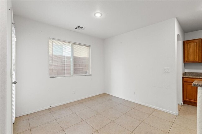 Foto del edificio - Welcome Home! 3 Bd, 2.5 Bths, 2-Car Garage, Open Floor Plan - Southwest