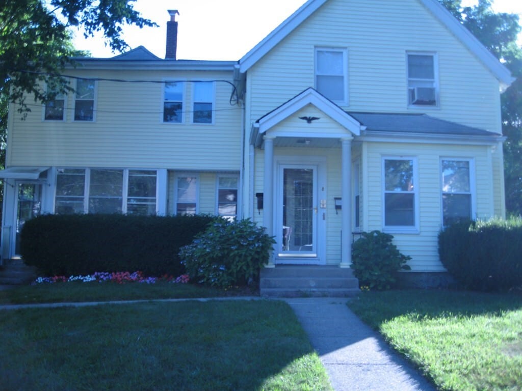 Foto principal - 8 Morse Ave