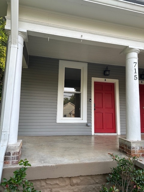 Primary Photo - 715 N Spring St