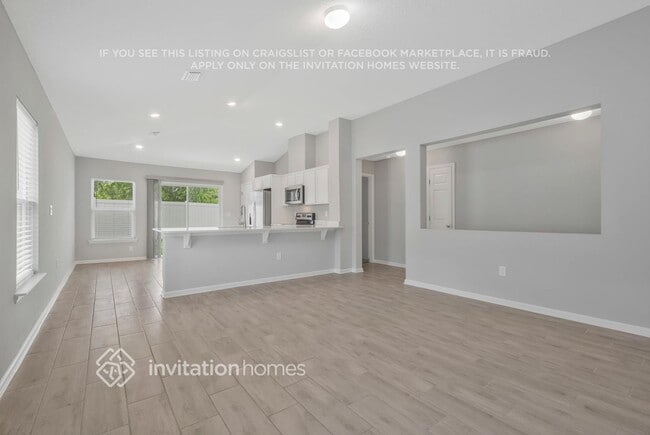 Building Photo - 207 Santorini Ct