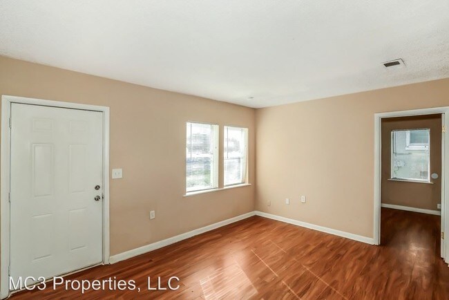 Foto del edificio - 2 br, 1 bath House - 177 Holderness St SW