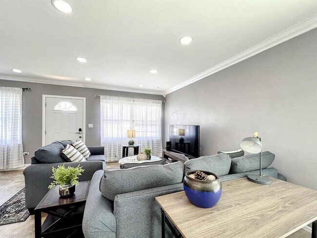 Foto del edificio - 3 br, 2 bath House - 1895 NE 154th St