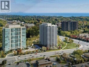 Building Photo - 1035 Southdown Rd