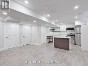 Building Photo - 35 Perdita Rd