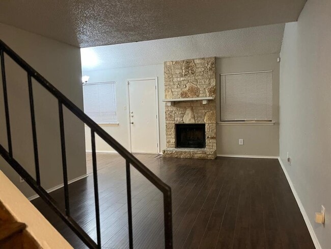 Foto del edificio - 1907 Townesouth Cir