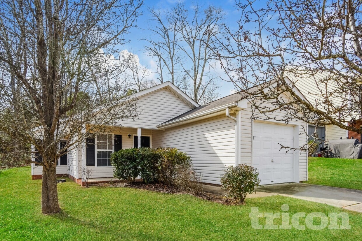 Foto principal - 1027 Alston Hill Dr