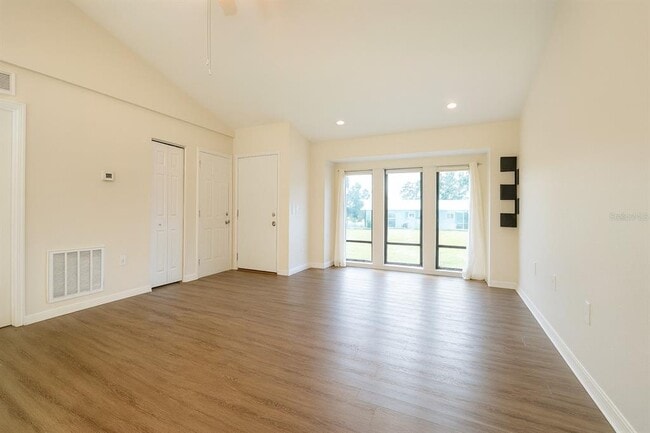 Building Photo - 4659 Alligator Dr