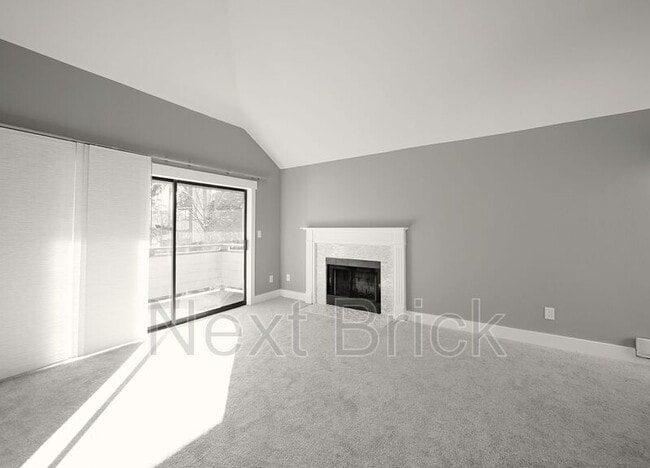 Building Photo - 2506 S 317th St