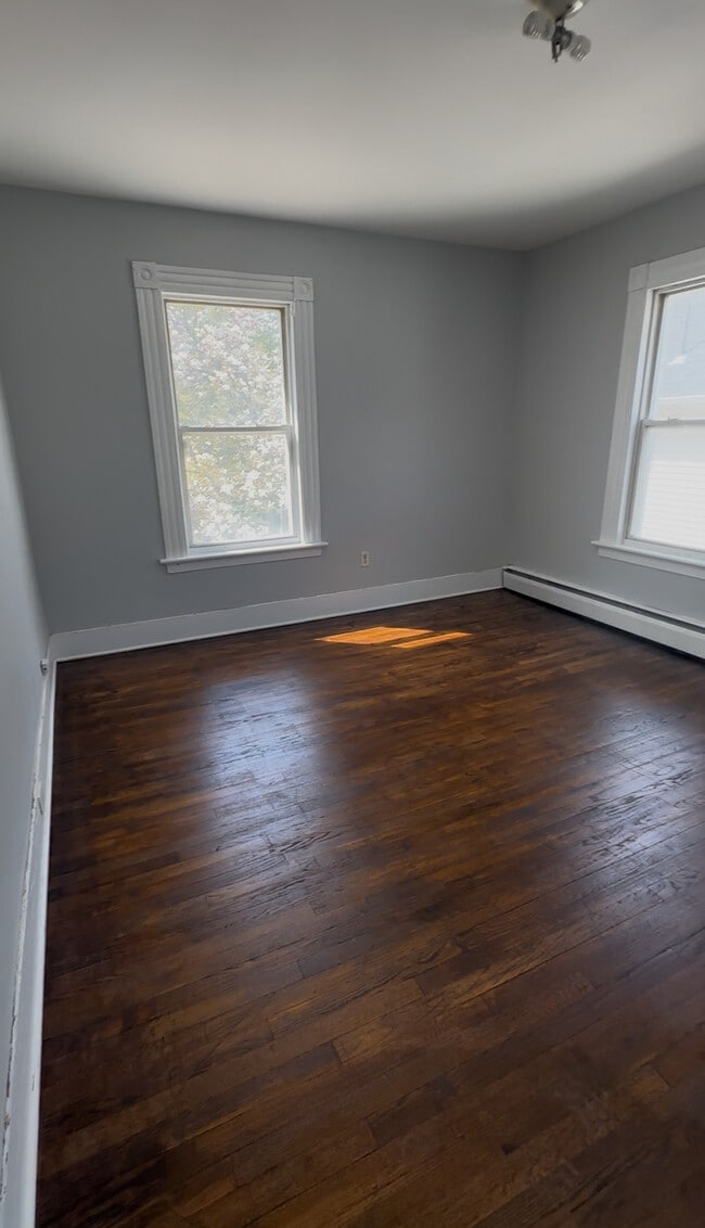 Foto del edificio - 1246 Townsend Ave