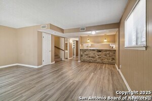 Building Photo - 510 W Byrd Blvd