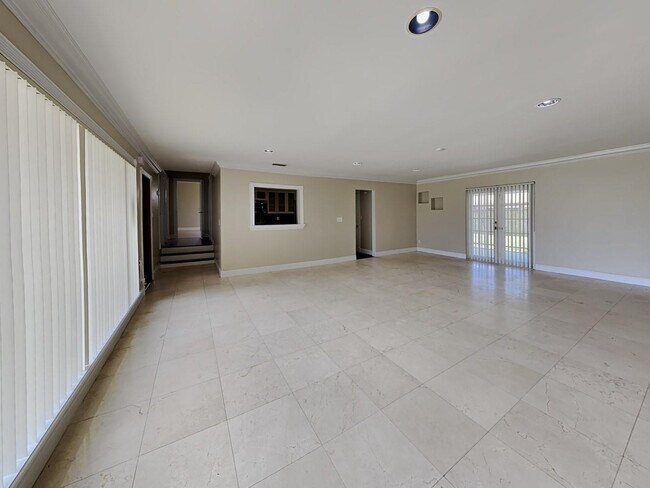 Foto del edificio - 8450 SW 27th Terrace