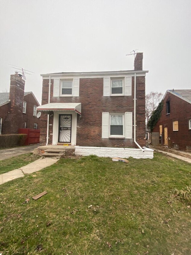15285 Hazelridge St, Detroit, MI 48205 House Rental in Detroit, MI