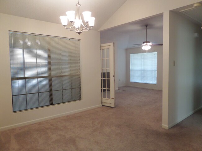 Foto del edificio - 3BR/2BA HOUSE IN HIGHPOINT!   HIGHLAND AT ...