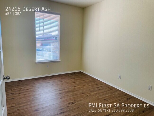 Foto del edificio - 24215 Desert Ash