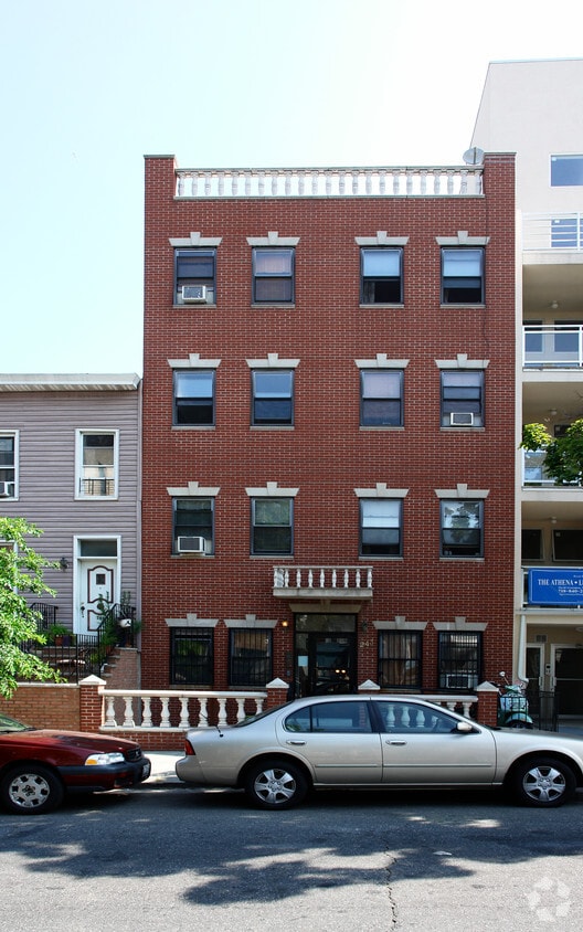Building Photo - 243 16th St