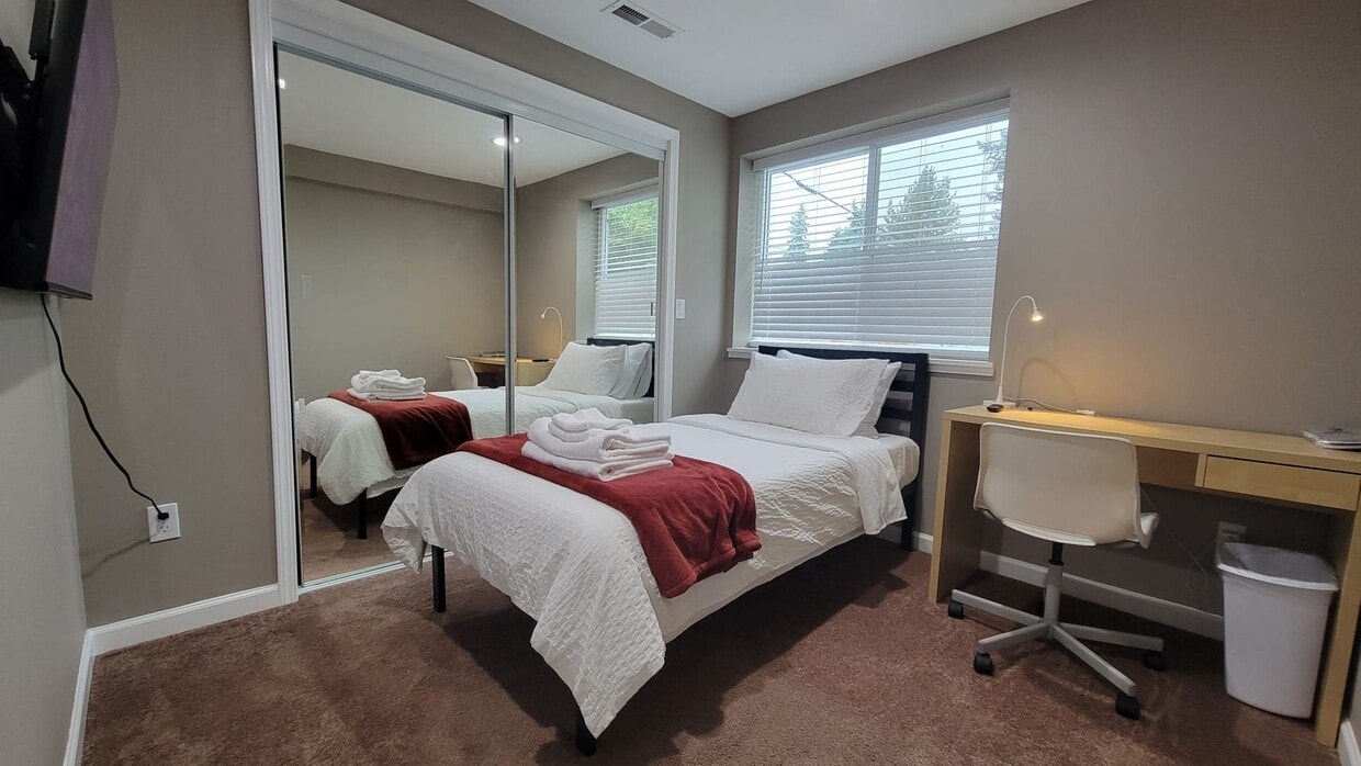 Photo - 1803 N 200th St (Shoreline, WA)