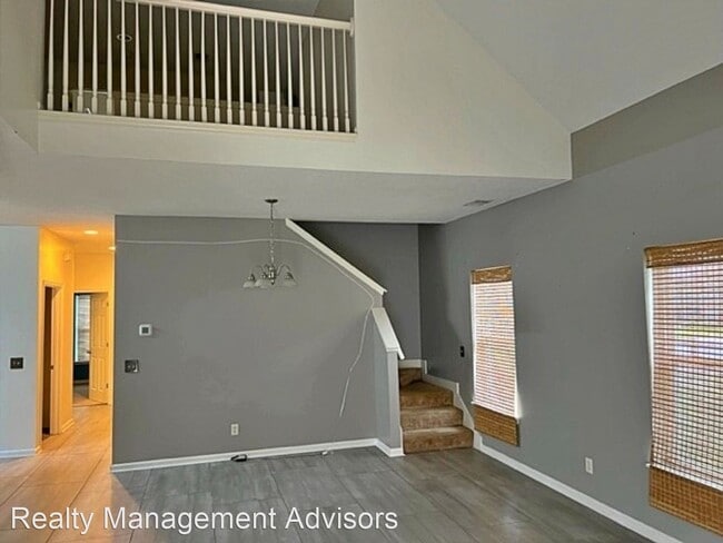 Building Photo - 3 br, 2.5 bath House - 69 Pine Forest Dr