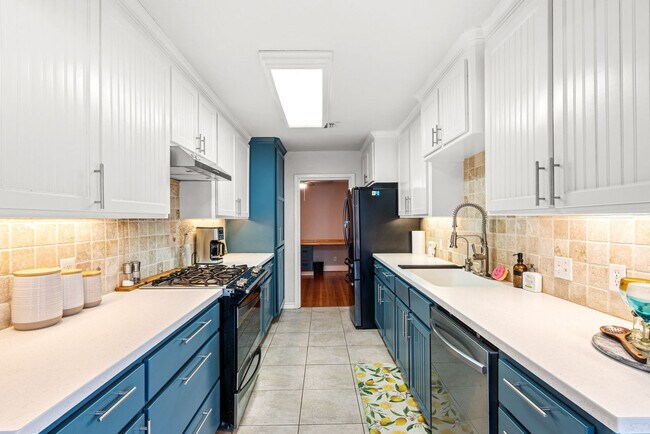 Foto del edificio - 306 Naples St