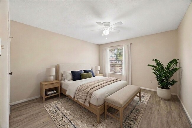 Building Photo - 12755 Mill Ridge Dr