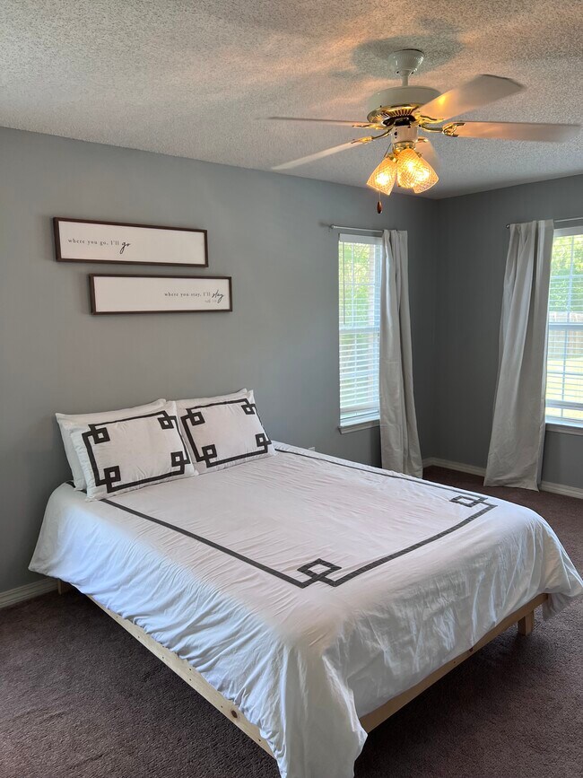 Dormitorio principal (cama de matrimonio) - 2524 Bluewater Dr