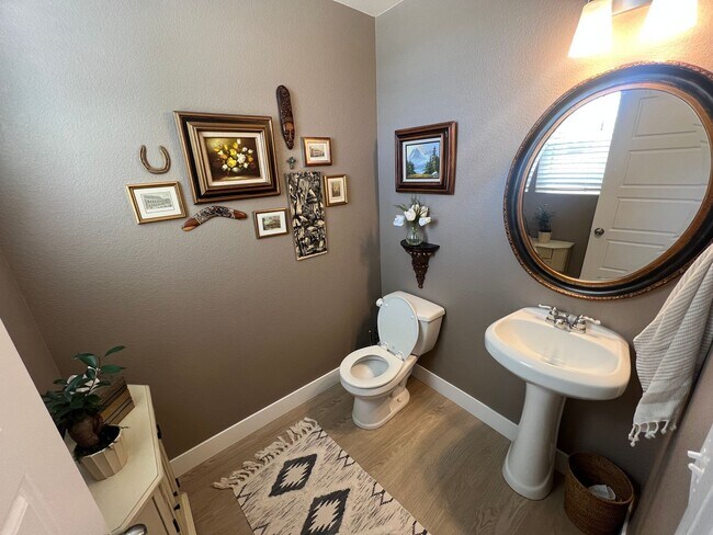Building Photo - Beautiful Home In Meridian Ranch!
