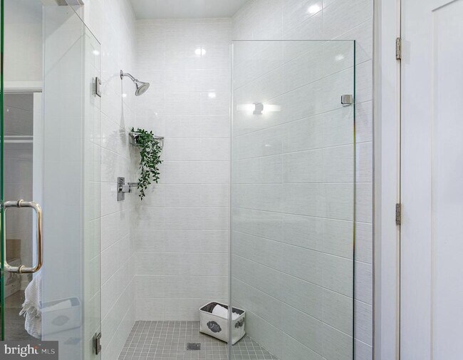 Foto del edificio - 1350 Maryland Ave NE