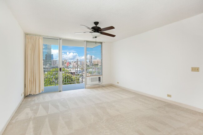 Building Photo - Prime Location! 1/1/1 at the Lime Tree, Mc...