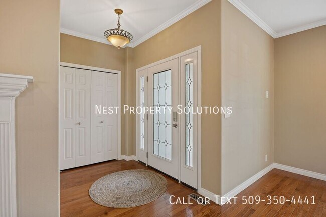Foto del edificio - 318 E Tanglewood Dr