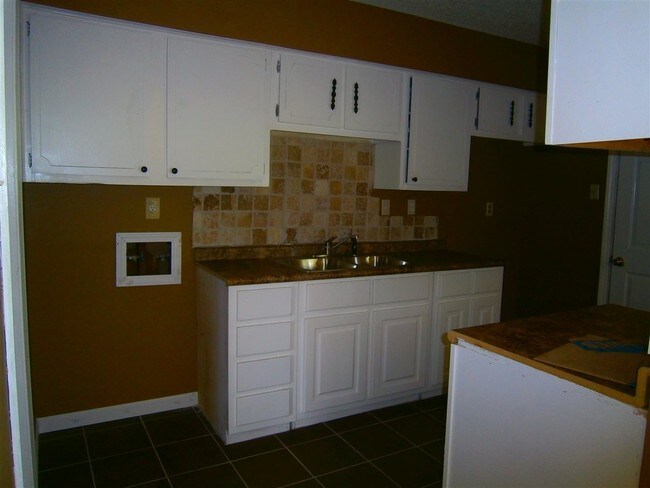Building Photo - 4713 Aldridge Dr