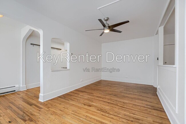 Foto del edificio - 1275 N Clarkson St