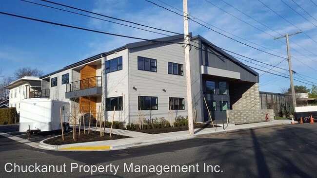 Building Photo - 1801 C St