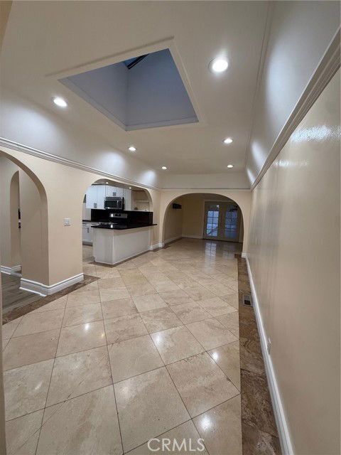 Building Photo - 1310 N Pacific Ave