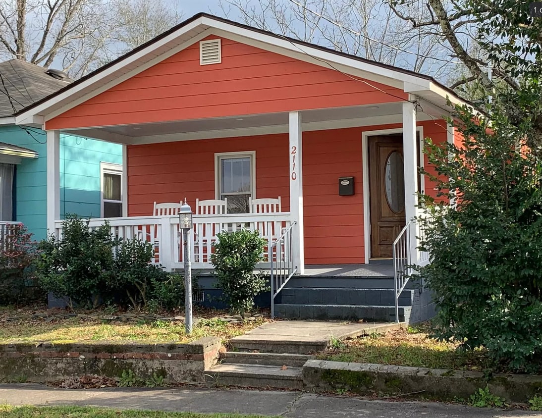 Primary Photo - 2110 Barnett Ave