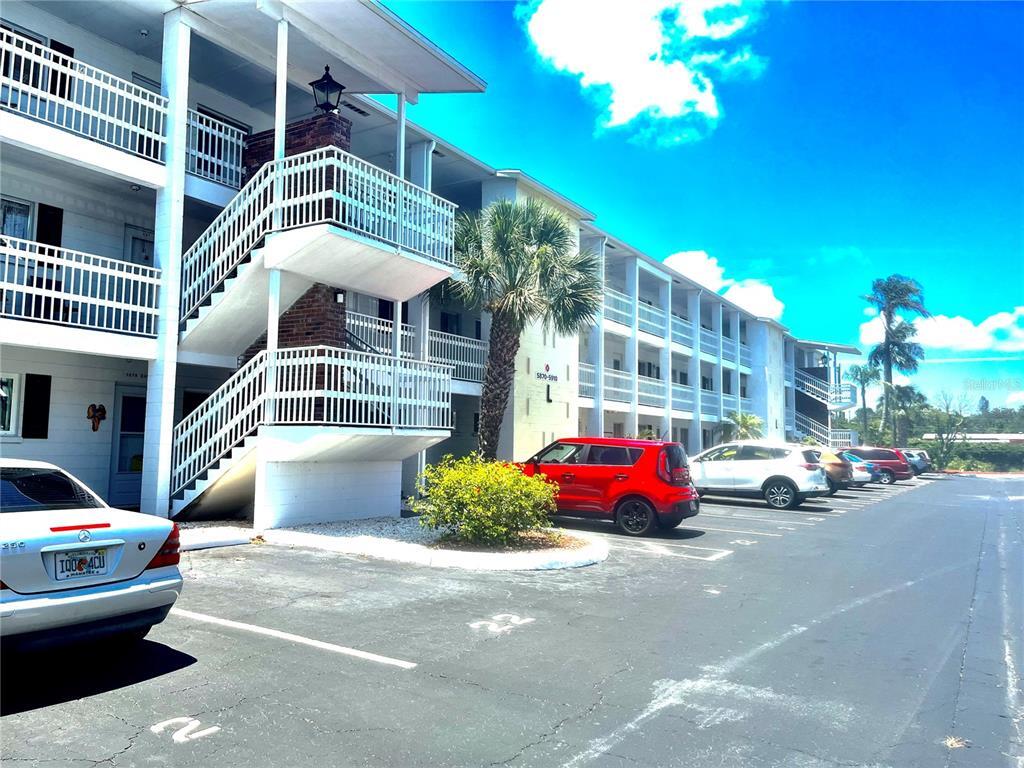 5872 Easy St Unit L2, Bradenton, FL 34207 Condo for Rent in Bradenton