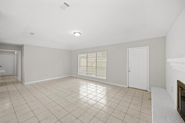 Building Photo - 7635 Fawn Terrace Dr