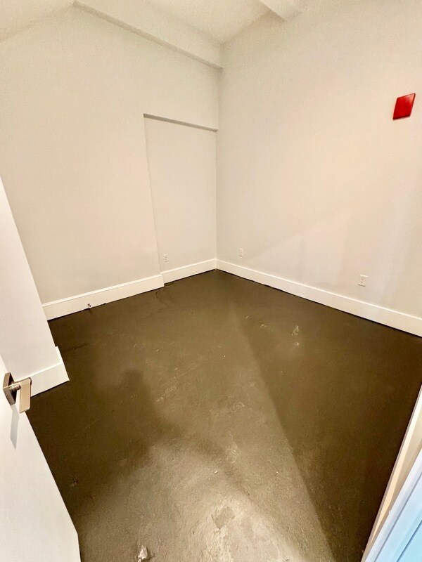 Foto del edificio - 101 S Main St