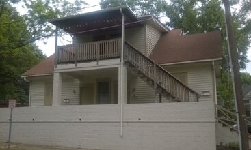 Building Photo - 216 Dexter Pl