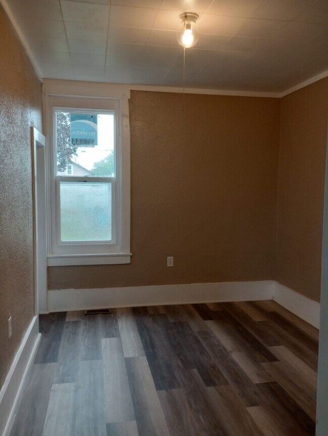 Foto del edificio - 2622 W Dunham St