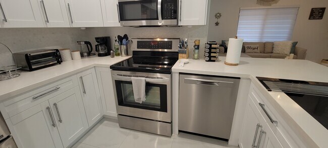Foto del edificio - 2811 SW 124th Ct