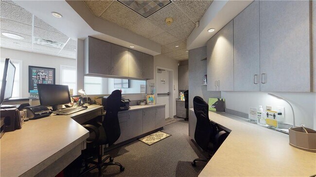 Foto del edificio - 320 Phillips St