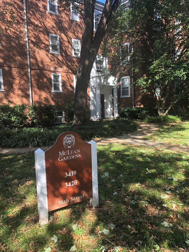 Primary Photo - 3420 38th St NW