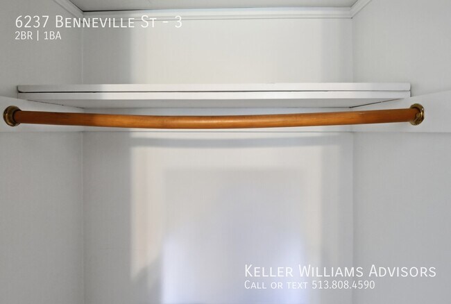 Foto del edificio - 6237 Benneville St