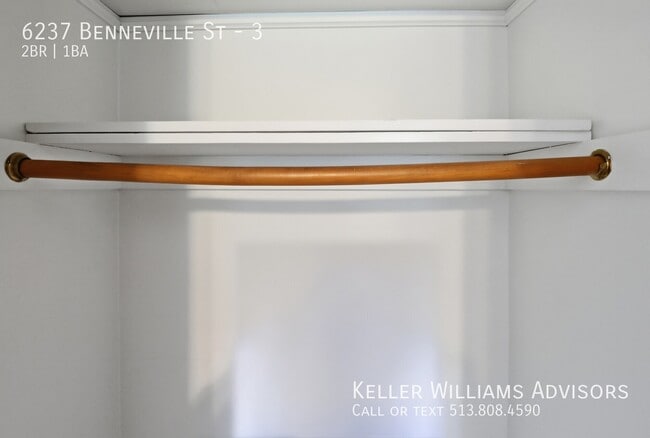 Building Photo - 6237 Benneville St
