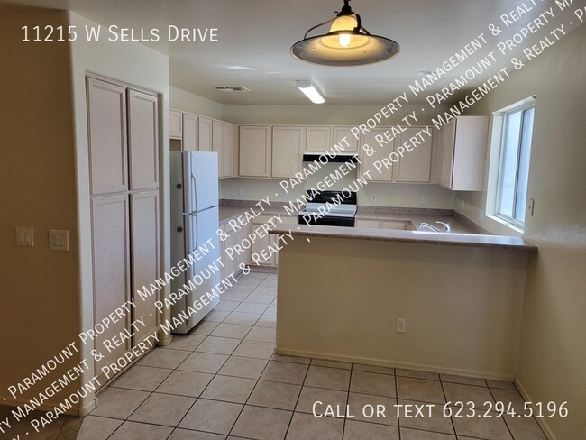 Building Photo - 4 Bed/2 Bath ready for immediate move in!