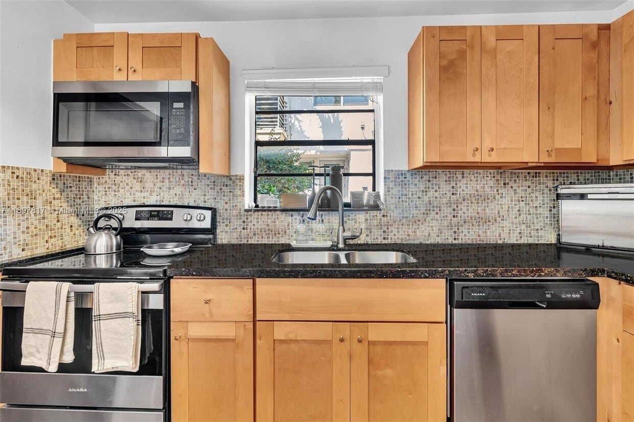 Photo - 836 W 40th Street 1, Miami Beach, FL 33140